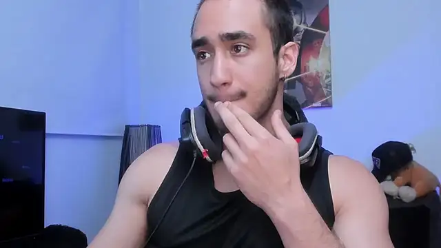 Snapshot of AlexRivera6 chatting on December 2024 12:28:01 AM AlexRivera6 online show from December 2024 12:28:01 AM