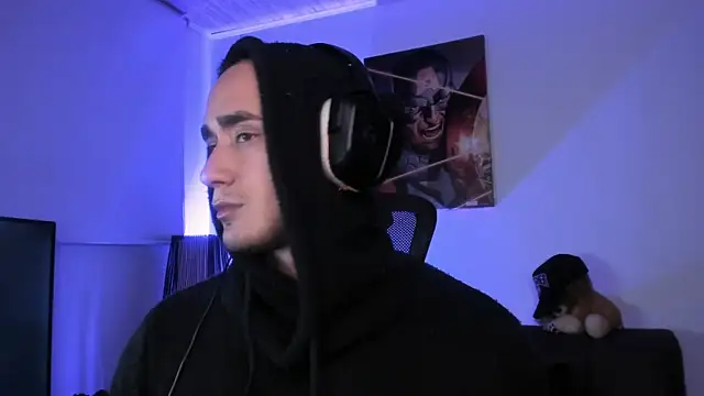 Snapshot of AlexRivera6 chatting on December 2024 12:46:02 AM AlexRivera6 online show from December 2024 12:46:02 AM