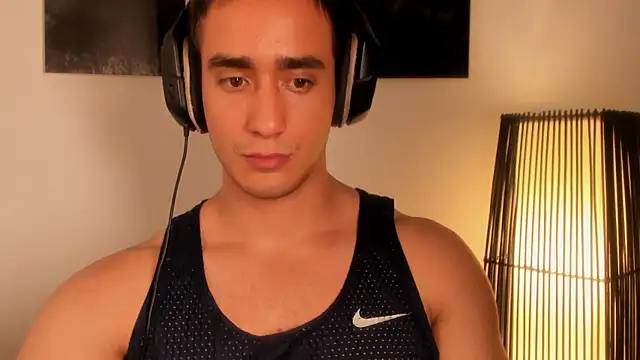 Snapshot of AlexRivera6 chatting on March 2025 12:59:01 AM AlexRivera6 online show from March 2025 12:59:01 AM