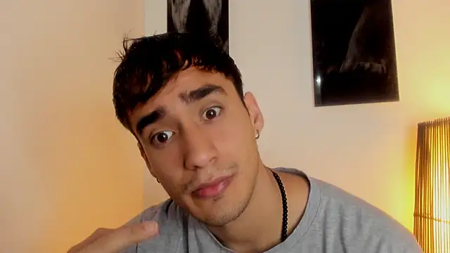 Snapshot of AlexRivera6 chatting on September 2025 03:11:02 PM AlexRivera6 online show from September 2025 03:11:02 PM