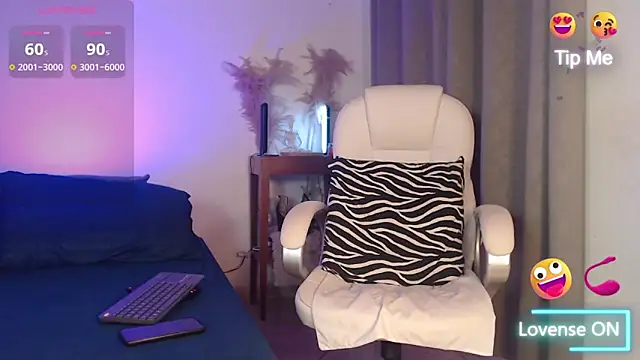 Snapshot of Naia_Ross_1 chatting on November 2025 08:40:01 PM Naia Ross 1 online show from November 2025 08:40:01 PM