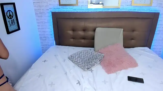 tamara colliins  online show from March 2025 05:45:02 AM