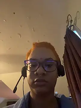 nickytheehawtie online show from March 2026 01:04:02 PM