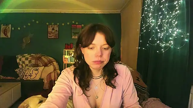 ClancyMorissey online show from April 2026 09:26:01 PM