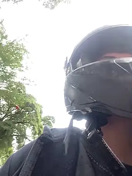 Leon Wild online show from March 2026 08:21:02 PM