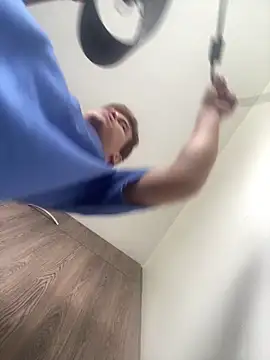 Leon Wild online show from March 2026 08:53:01 PM