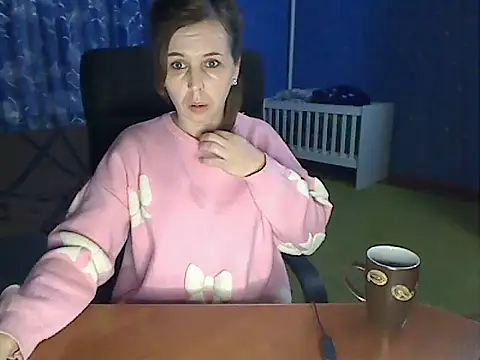 loveis007 online show from November 2025 08:00:01 PM