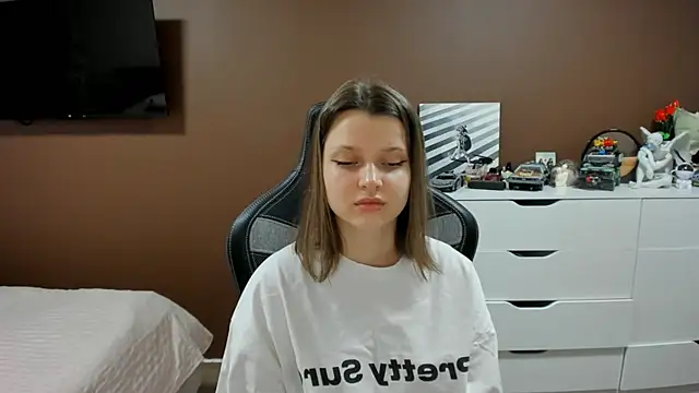 SoniNesti online show from March 2026 02:47:02 PM