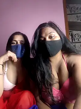 cutee  crazy online show from December 2025 05:20:01 PM