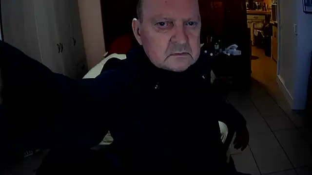 Snapshot of passifsoumis1963 chatting on November 2025 07:01:02 PM passifsoumis1963 online show from November 2025 07:01:02 PM