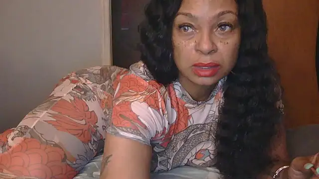 Snapshot of MSweetLindaParks chatting on November 2025 11:16:02 PM MSweetLindaParks online show from November 2025 11:16:02 PM