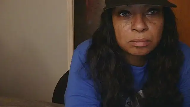 Snapshot of MSweetLindaParks chatting on November 2025 11:42:02 PM MSweetLindaParks online show from November 2025 11:42:02 PM