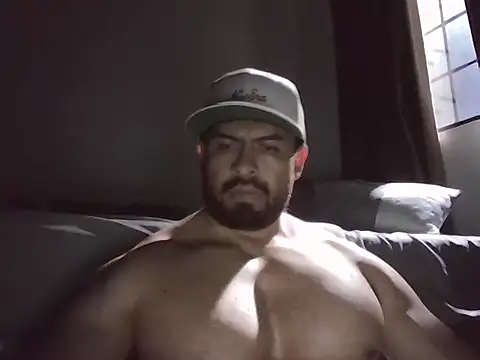 marcus002001 online show from April 2026 04:29:01 AM