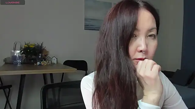 Snapshot of AvroraSakura chatting on February 2025 07:56:02 PM AvroraSakura online show from February 2025 07:56:02 PM