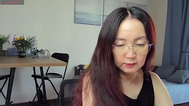 Snapshot of AvroraSakura chatting on March 2025 01:26:02 PM AvroraSakura online show from March 2025 01:26:02 PM