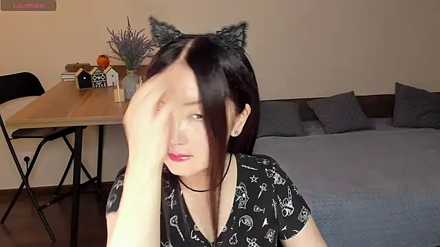 Snapshot of AvroraSakura chatting on October 2025 02:34:01 PM AvroraSakura online show from October 2025 02:34:01 PM