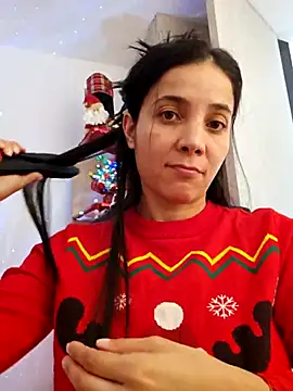 Snapshot of miaeyes chatting on December 2024 05:13:01 PM miaeyes online show from December 2024 05:13:01 PM