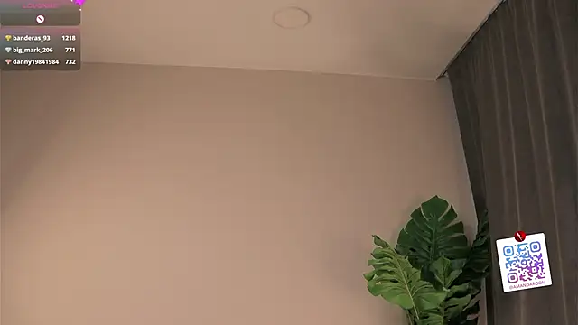 Snapshot of YaYaGirls chatting on March 2025 11:12:02 AM YaYaGirls online show from March 2025 11:12:02 AM