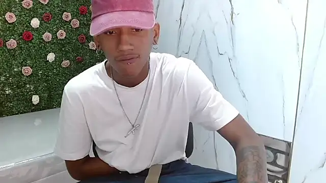 Snapshot of ManSant chatting on November 2025 02:28:02 PM ManSant online show from November 2025 02:28:02 PM