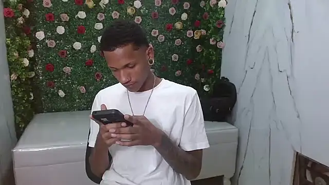 ManSant online show from December 2025 03:20:04 PM