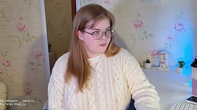 Snapshot of sinnamon_ chatting on October 2025 06:59:01 PM sinnamon online show from October 2025 06:59:01 PM