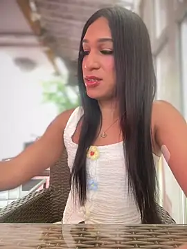 Ashly Miller online show from October 2025 08:04:01 PM