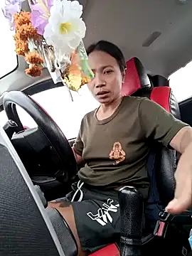 Snapshot of KinkyKit_May chatting on December 2024 06:47:01 AM KinkyKit May online show from December 2024 06:47:01 AM