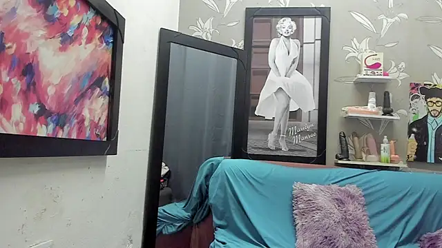 Karen Bis online show from April 2026 09:20:01 PM