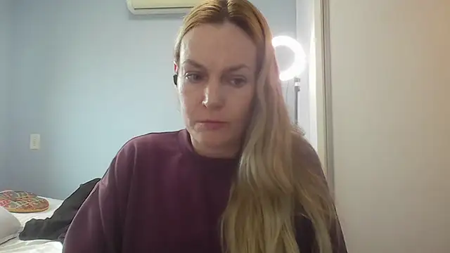 Annylove1 online show from July 2026 10:52:02 AM