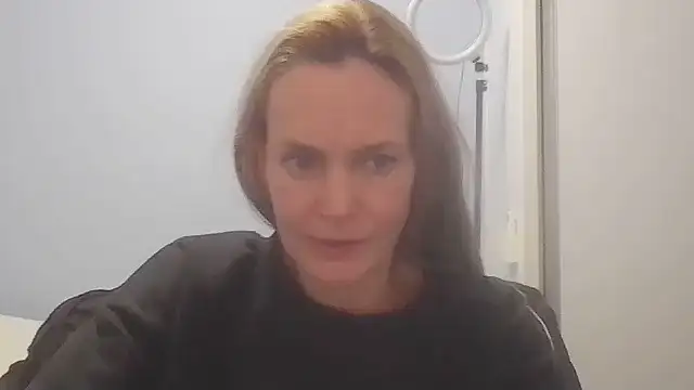 Annylove1 online show from July 2026 12:35:02 AM