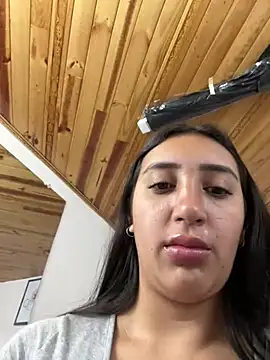 Snapshot of Hannahoff chatting on January 2025 09:08:02 PM Hannahoff online show from January 2025 09:08:02 PM