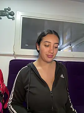 Snapshot of Hannahoff chatting on February 2025 09:29:01 PM Hannahoff online show from February 2025 09:29:01 PM