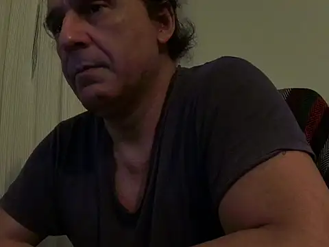 Snapshot of ALPHANDRE chatting on May 2026 06:31:02 PM ALPHANDRE online show from May 2026 06:31:02 PM