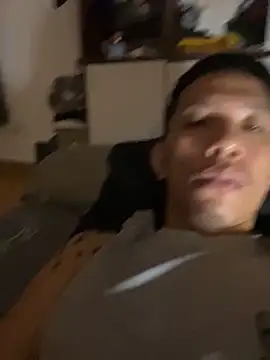 Snapshot of xlovercum chatting on February 2026 06:01:02 PM xlovercum online show from February 2026 06:01:02 PM