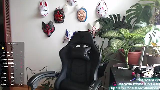 Snapshot of cat_salo chatting on December 2024 07:40:02 PM cat salo online show from December 2024 07:40:02 PM