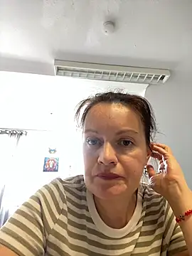 LoveNBloom online show from June 2026 11:34:01 AM