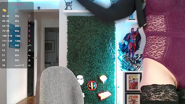 Snapshot of Vixen_Lockheart chatting on October 2025 04:18:01 PM Vixen Lockheart online show from October 2025 04:18:01 PM