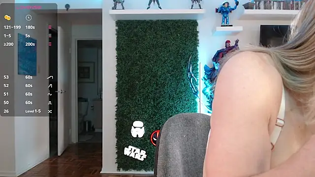 Snapshot of Vixen_Lockheart chatting on October 2025 03:51:01 PM Vixen Lockheart online show from October 2025 03:51:01 PM