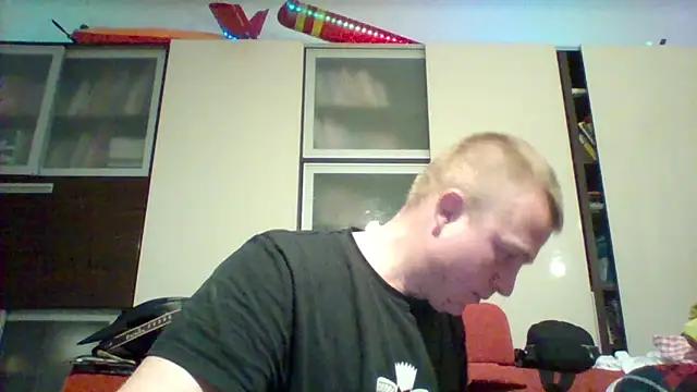 Matttthees online show from October 2025 09:25:01 PM