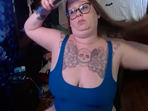 Snapshot of edgexchaos chatting on November 2025 01:16:01 AM edgexchaos online show from November 2025 01:16:01 AM