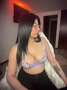 Miaparkerss  online show from March 2026 09:39:02 PM