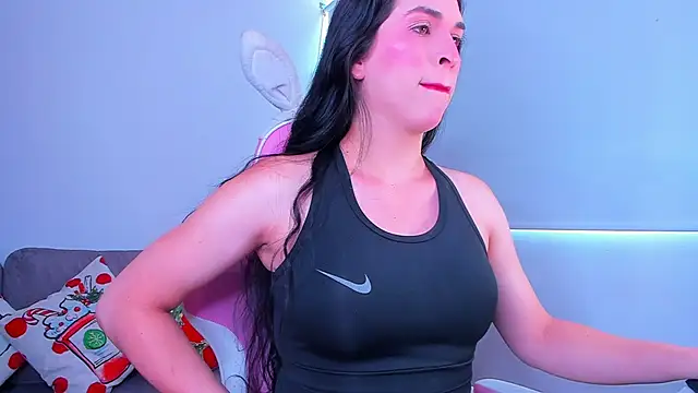 Ariana f online show from October 2025 06:53:02 PM