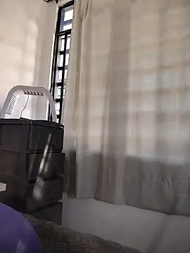 Snapshot of lady-rosse chatting on December 2024 04:32:02 PM lady-rosse online show from December 2024 04:32:02 PM