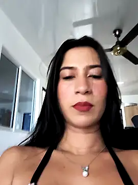 Snapshot of lady-rosse chatting on January 2025 03:29:01 PM lady-rosse online show from January 2025 03:29:01 PM