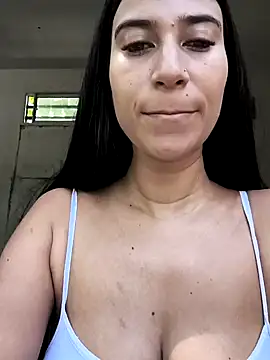 Snapshot of lady-rosse chatting on January 2025 03:59:02 PM lady-rosse online show from January 2025 03:59:02 PM