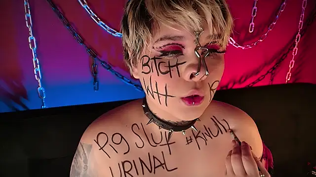 Snapshot of Laura_takint chatting on December 2024 05:26:01 PM Laura takint online show from December 2024 05:26:01 PM