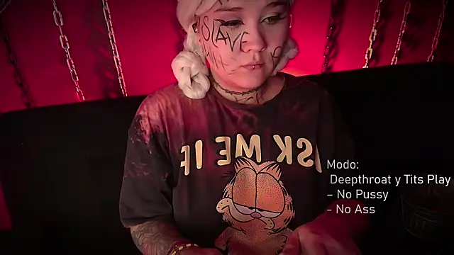 Snapshot of Laura_takint chatting on March 2025 10:15:02 PM Laura takint online show from March 2025 10:15:02 PM