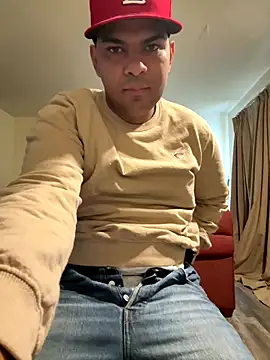 marhi32 online show from November 2025 08:41:02 PM