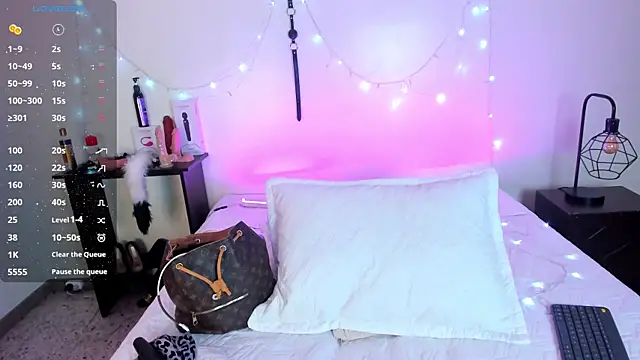 Snapshot of Tracy_lambo chatting on November 2025 01:26:02 PM Tracy lambo online show from November 2025 01:26:02 PM