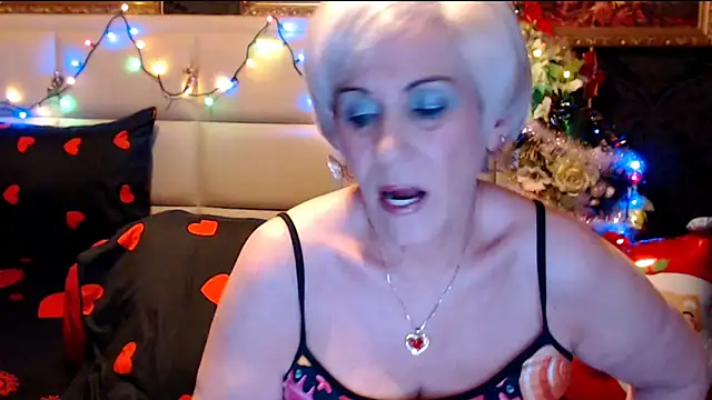 HappyWomanOn online show from December 2024 07:38:02 PM